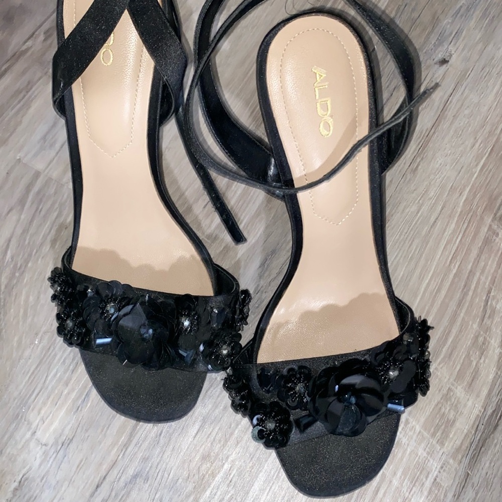Aldo black heels with floral detail